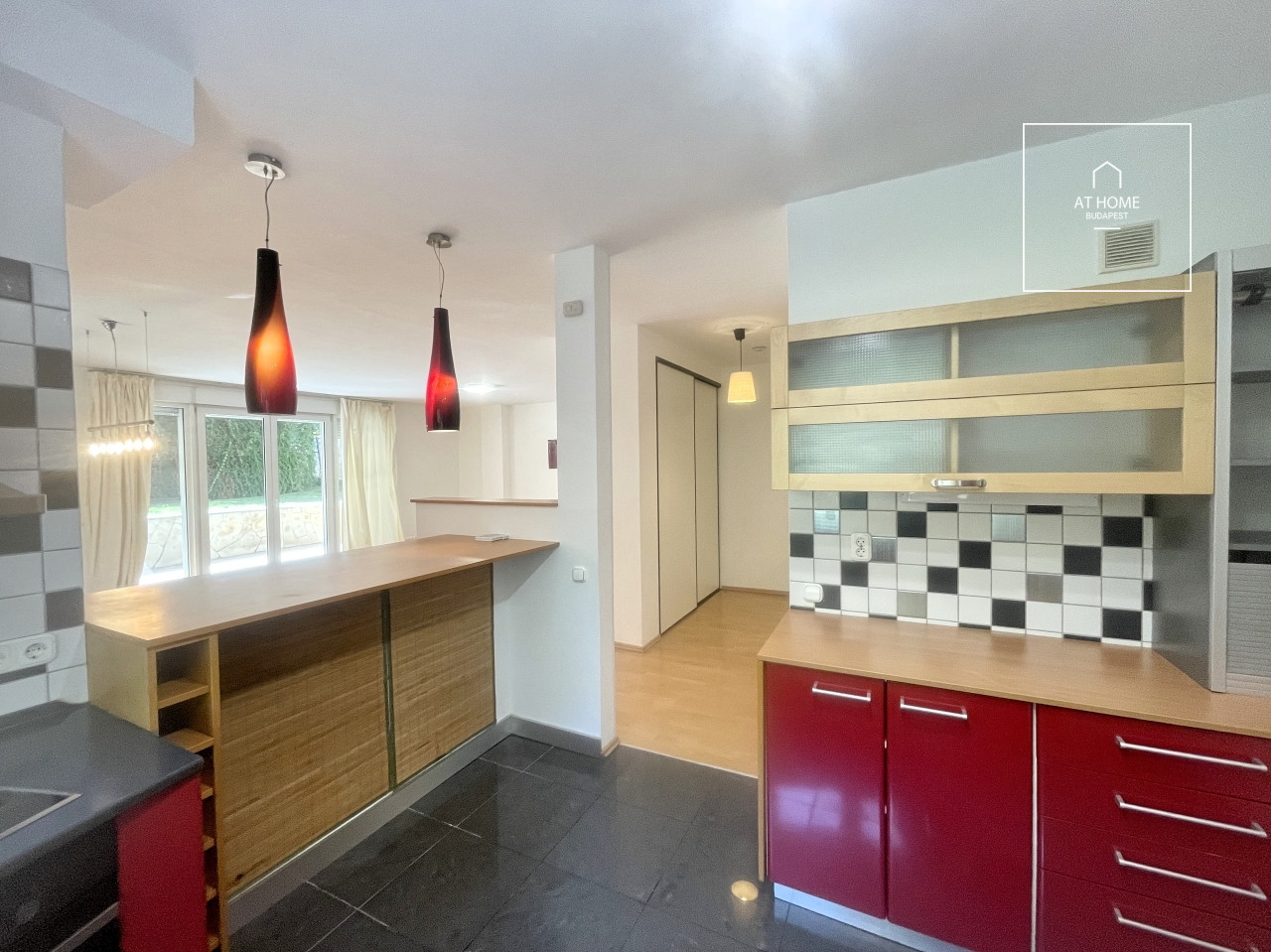 Beautiful apartment with terrace and garden access for sale Budapest I. district, Vár