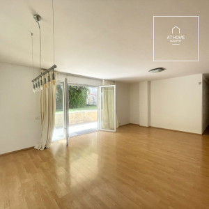 Beautiful apartment with terrace and garden access for sale Budapest I. district, Vár