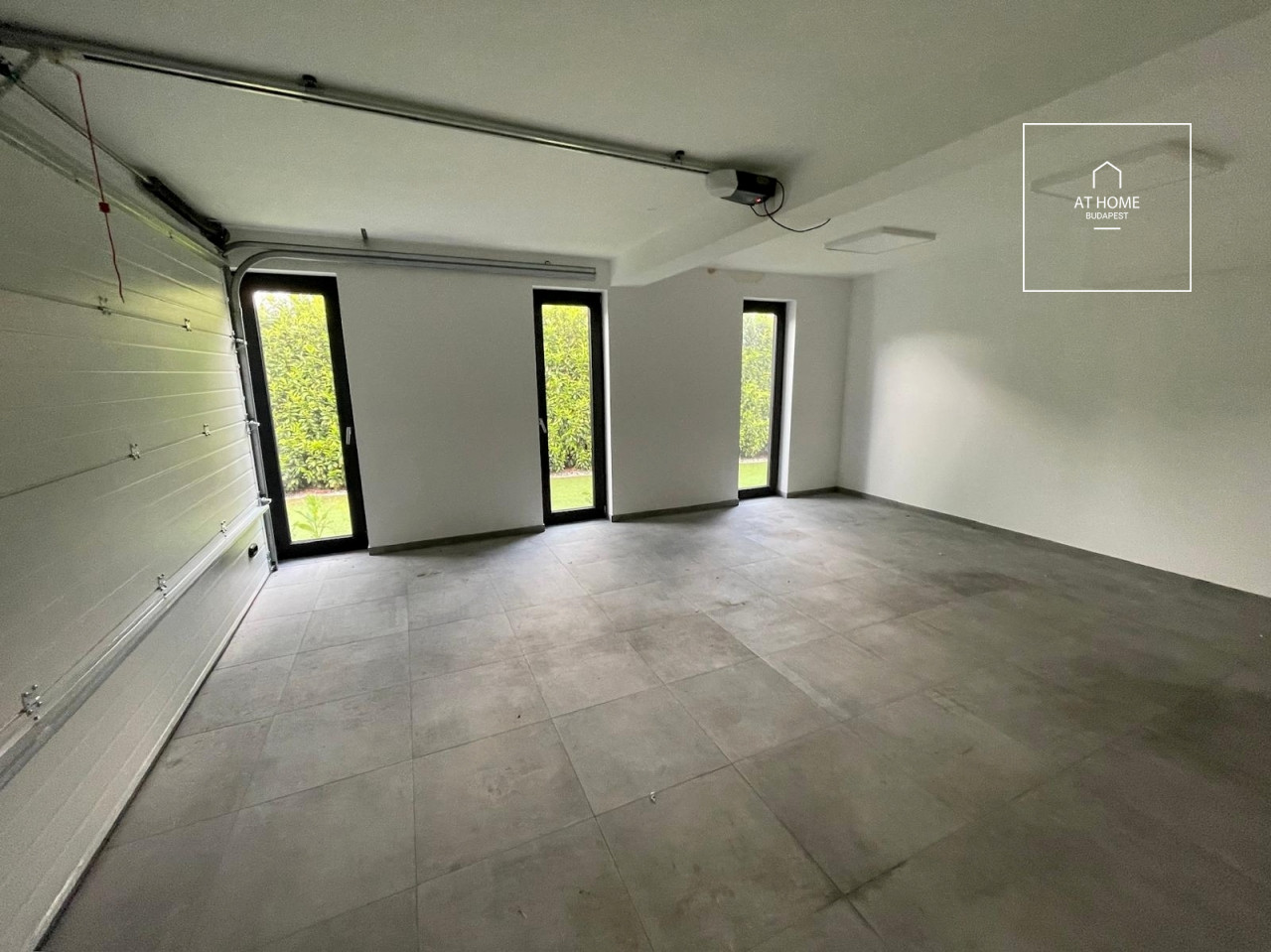 Budai panorámás családi ház a II/A kerületben, Budaligeten