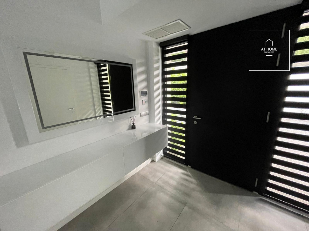 Budai panorámás családi ház a II/A kerületben, Budaligeten