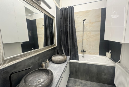 Refurbished classical apartment for rent in District VII, Erzsébetváros, Budapest