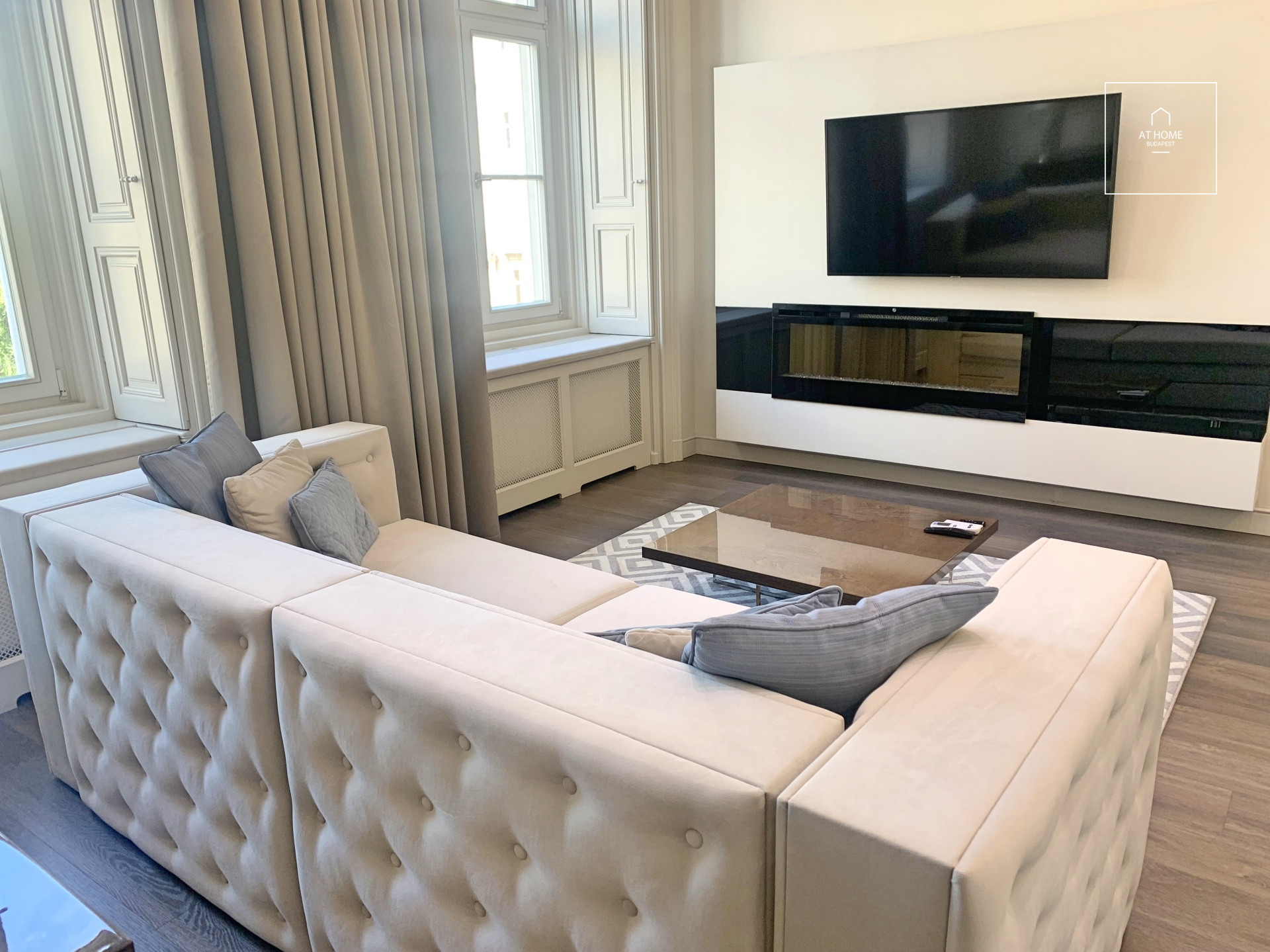 Beautiful 1-bedroom apartment  in Budapest V. district, next to the Basilica