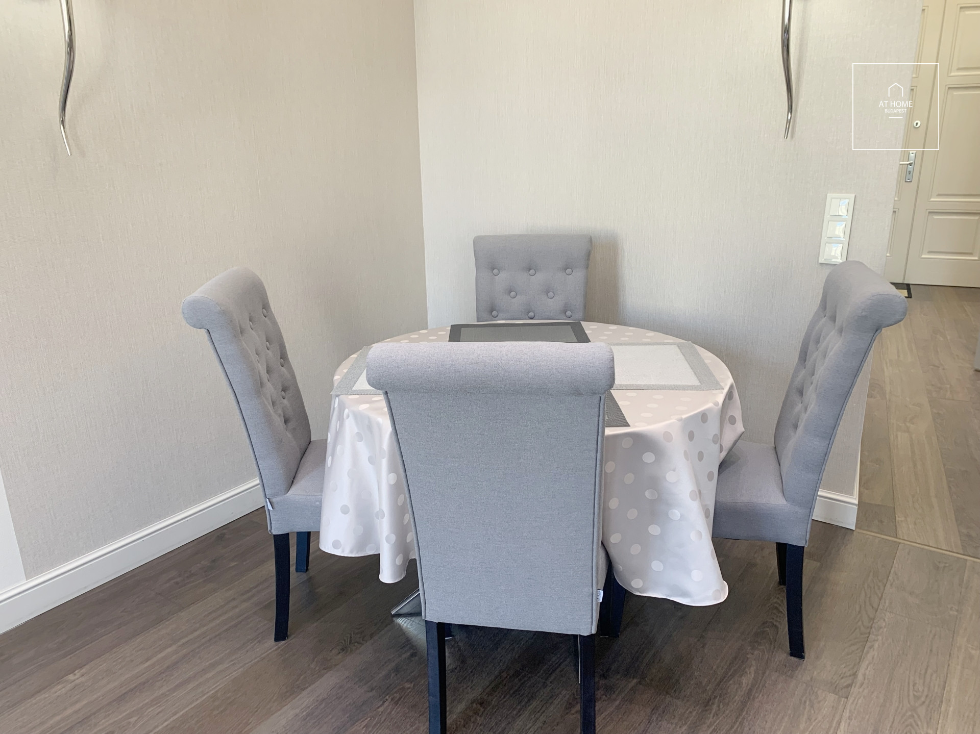 Beautiful 1-bedroom apartment  in Budapest V. district, next to the Basilica