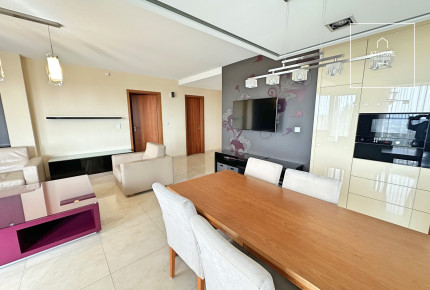Bright 3-Bedroom Apartment with Terrace on Gellérthegy