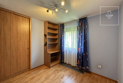 Bright 3-Bedroom Apartment with Terrace on Gellérthegy