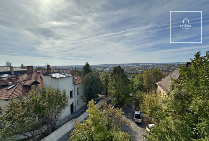 Bright 3-Bedroom Apartment with Terrace on Gellérthegy