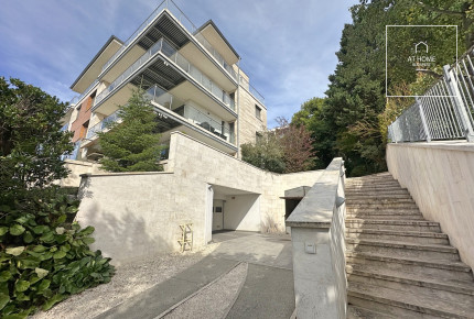 Bright 3-Bedroom Apartment with Terrace on Gellérthegy
