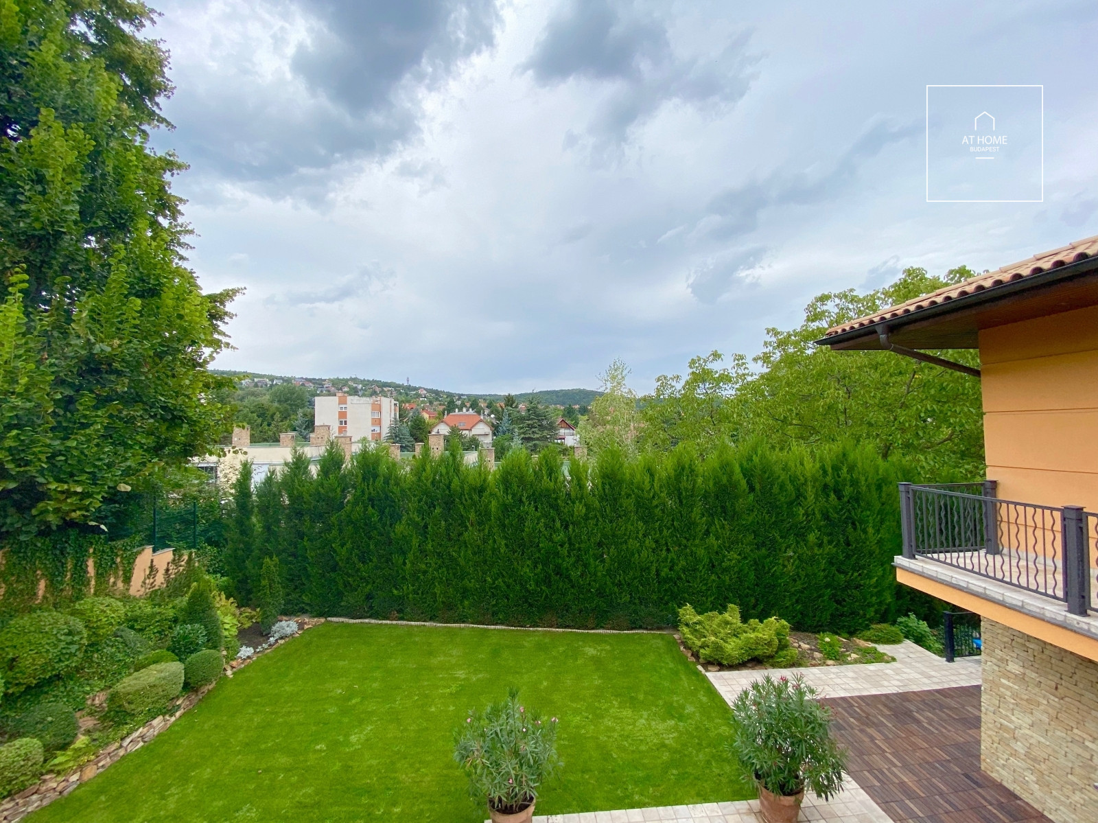 Luxury family house Budapest II. district Zöldmál