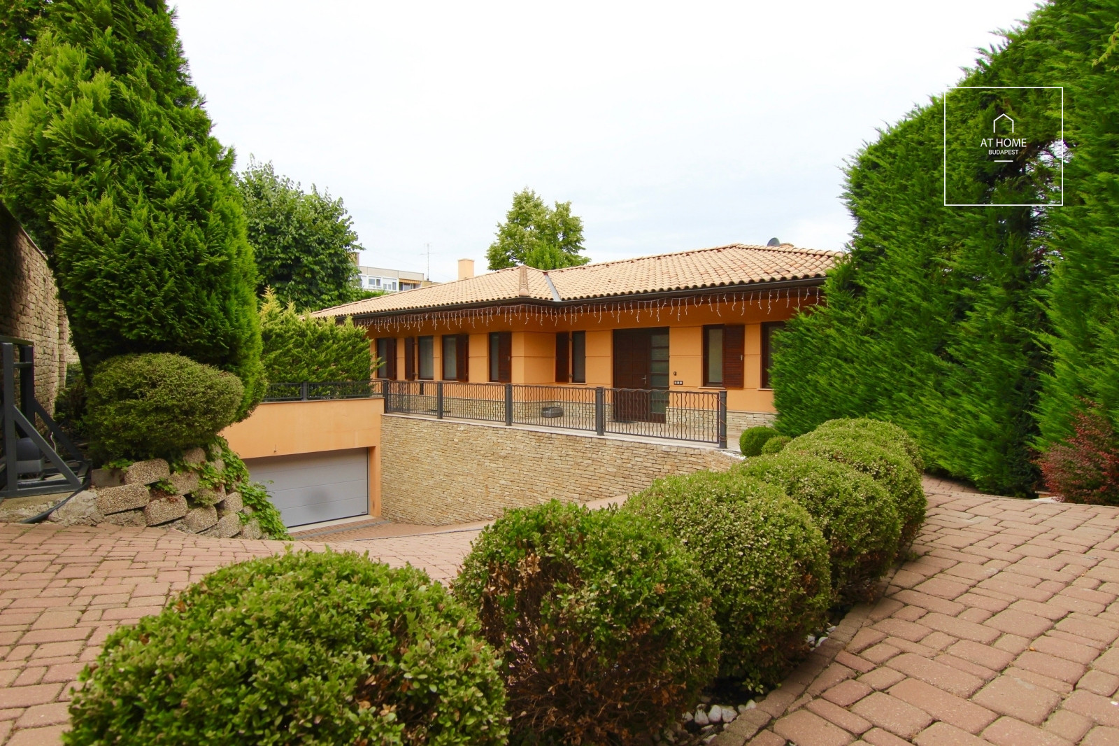 Luxury family house Budapest II. district Zöldmál