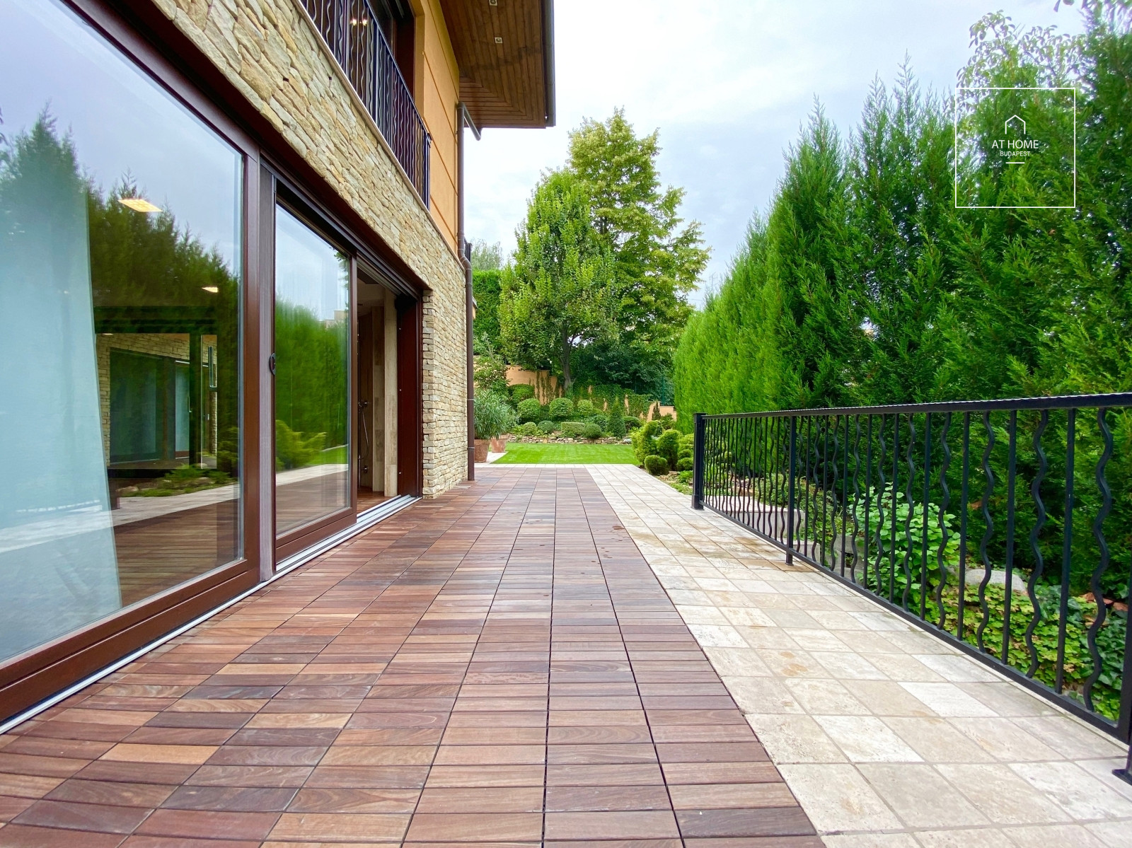 Luxury family house Budapest II. district Zöldmál