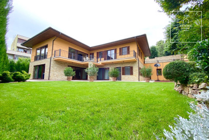 Luxury family house Budapest II. district Zöldmál