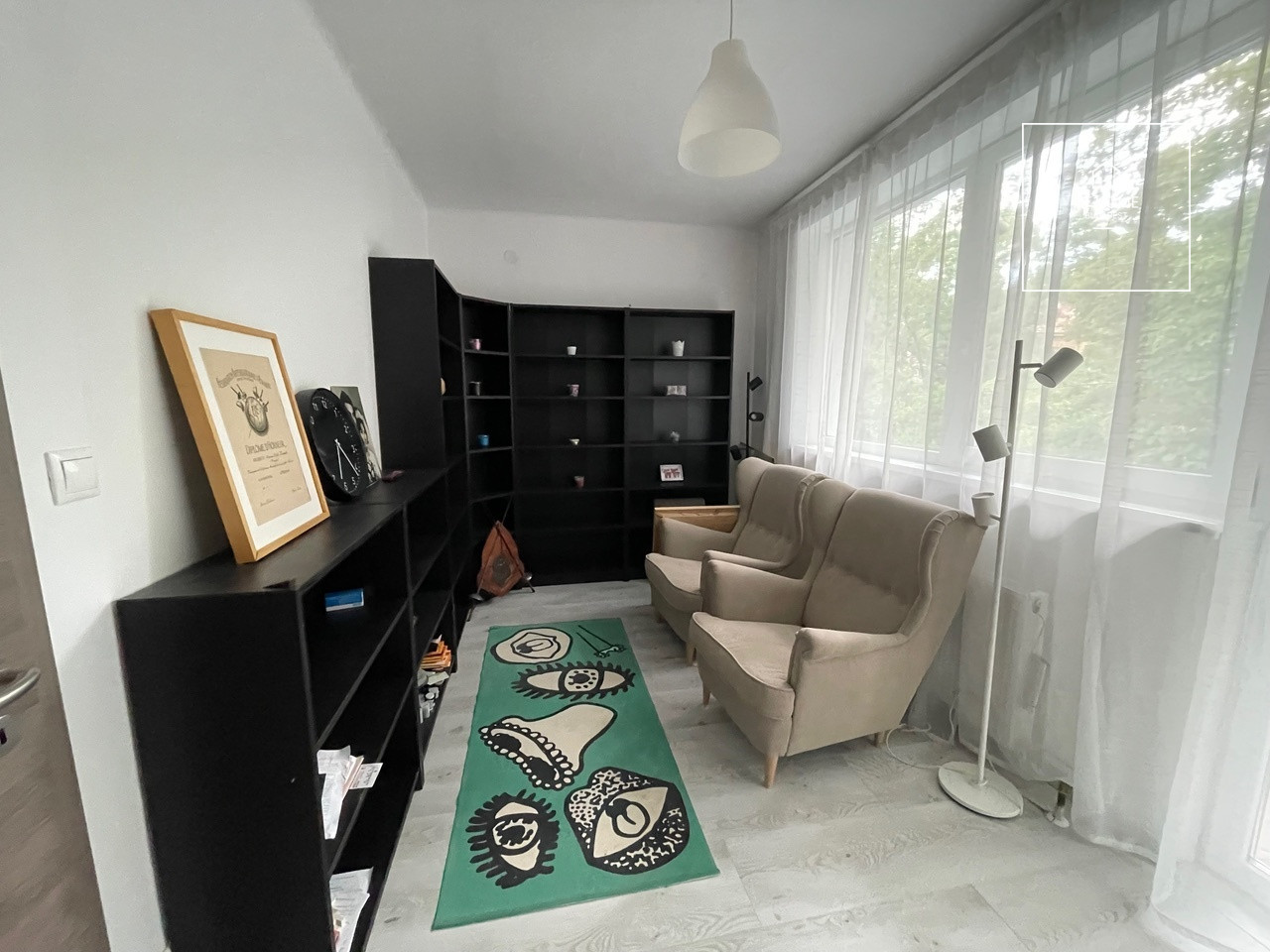 Renovated, pet-friendly semi-detached house with a well-maintained garden in District II