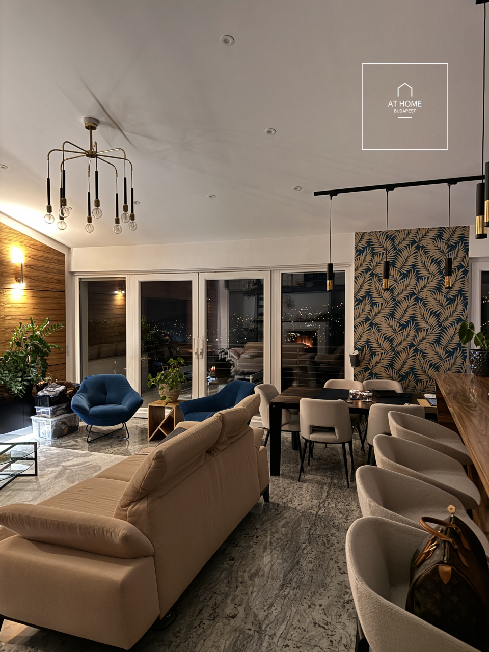 Renovated 125 sqm Apartment with Panoramic Views in District II