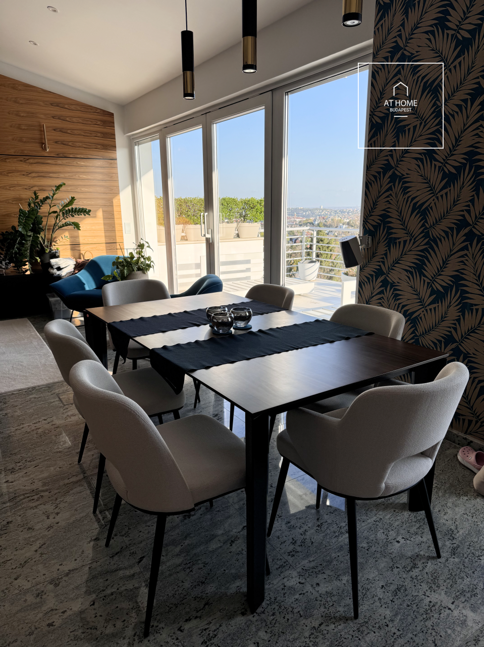 Renovated 125 sqm Apartment with Panoramic Views in District II