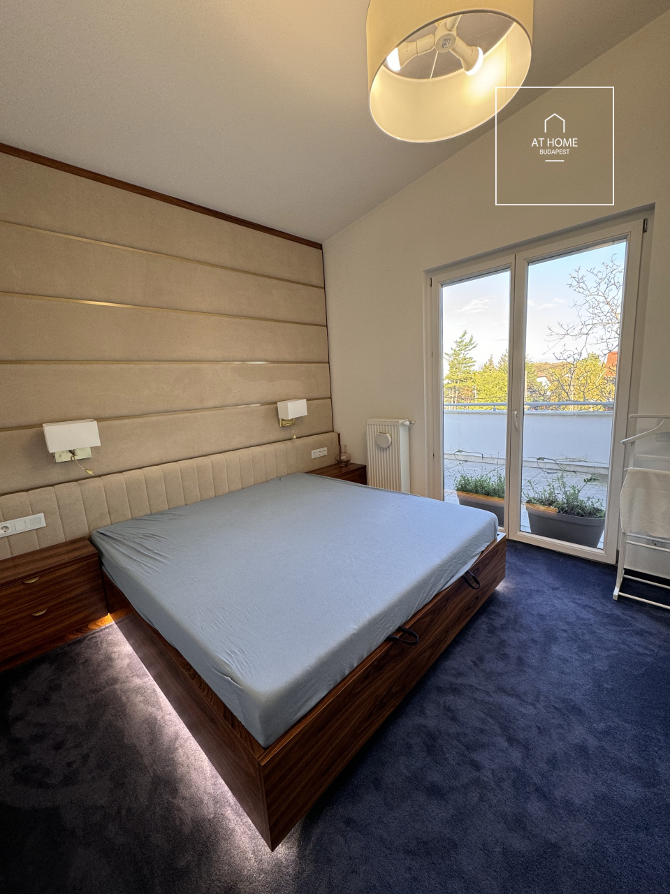 Renovated 125 sqm Apartment with Panoramic Views in District II