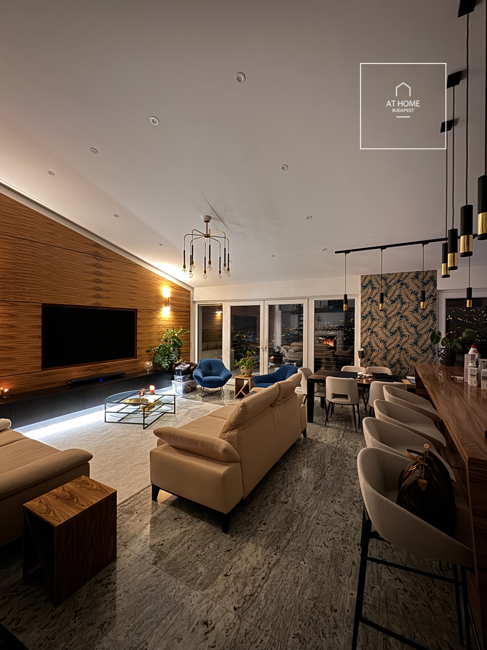 Renovated 125 sqm Apartment with Panoramic Views in District II