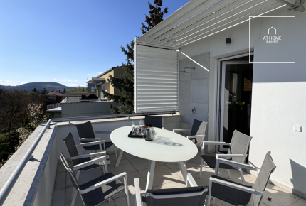 Renovated 125 sqm Apartment with Panoramic Views in District II