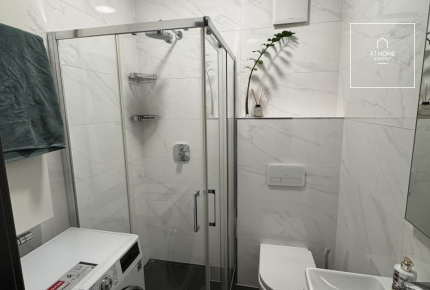 Renovated 125 sqm Apartment with Panoramic Views in District II