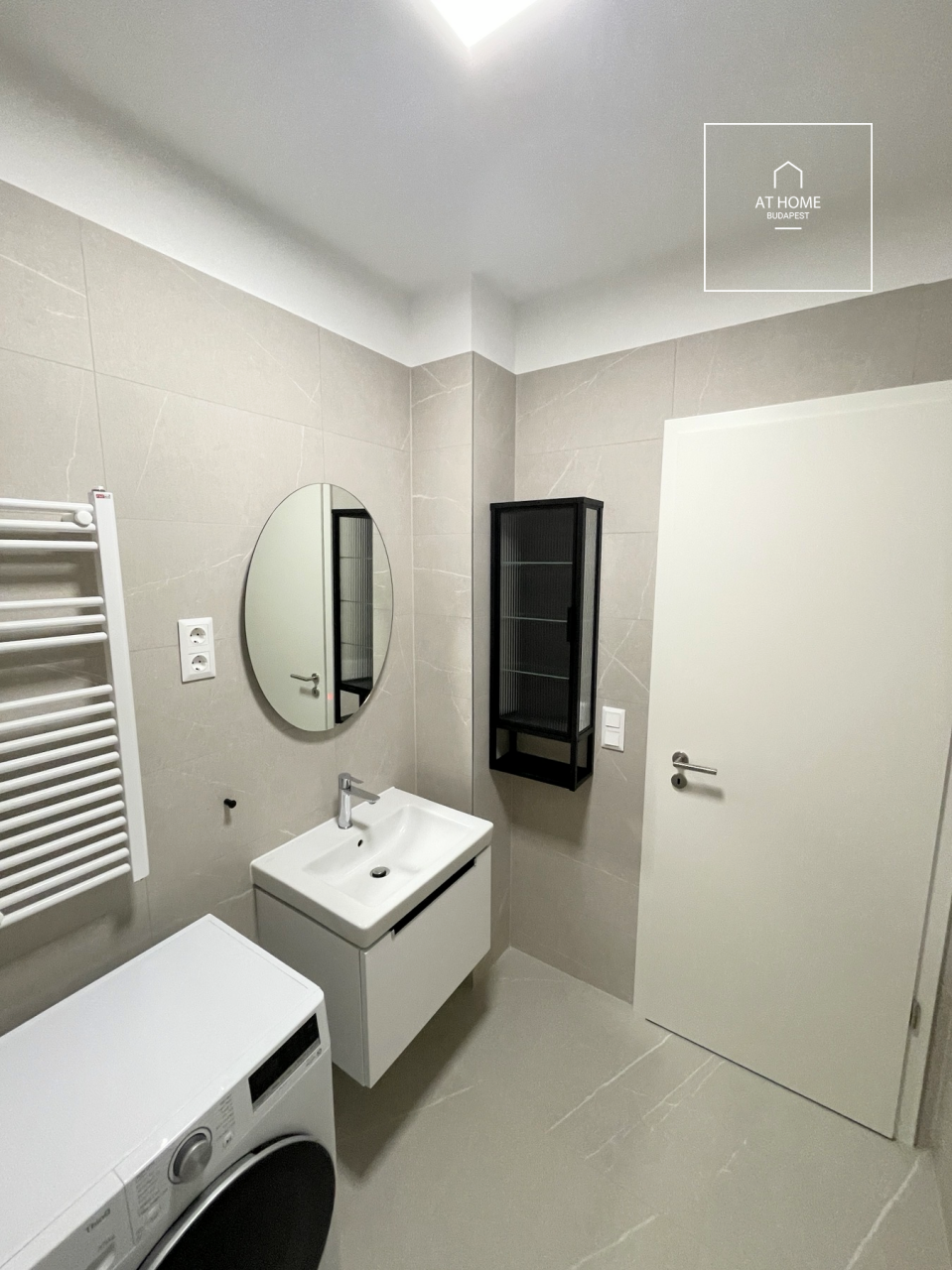 Newly Built 2-Bedroom Apartment with Terrace in a Residential Complex – District XI