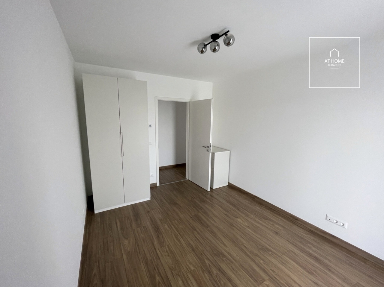 Newly Built 2-Bedroom Apartment with Terrace in a Residential Complex – District XI