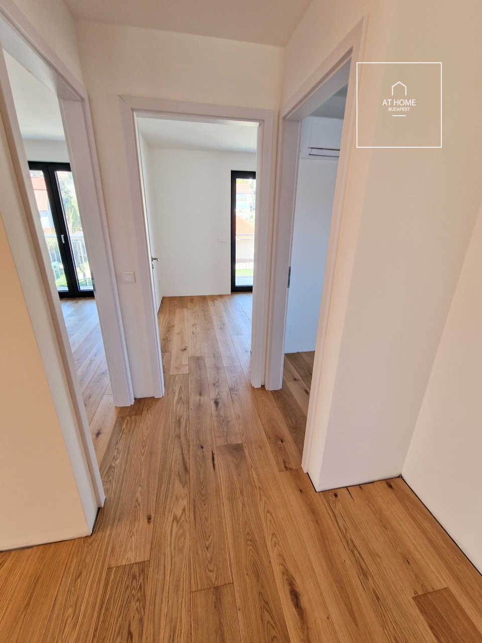 Newly Built Panoramic Apartment with 197 sqm Terrace in Fonyód