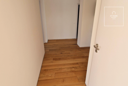 Newly Built Panoramic Apartment with 197 sqm Terrace in Fonyód