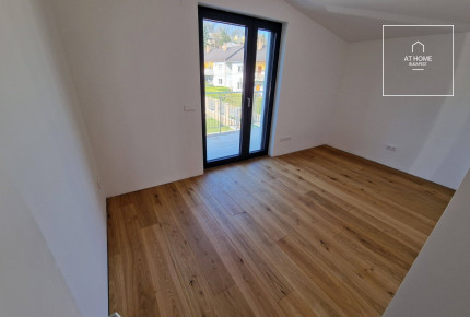 Newly Built Panoramic Apartment with 197 sqm Terrace in Fonyód