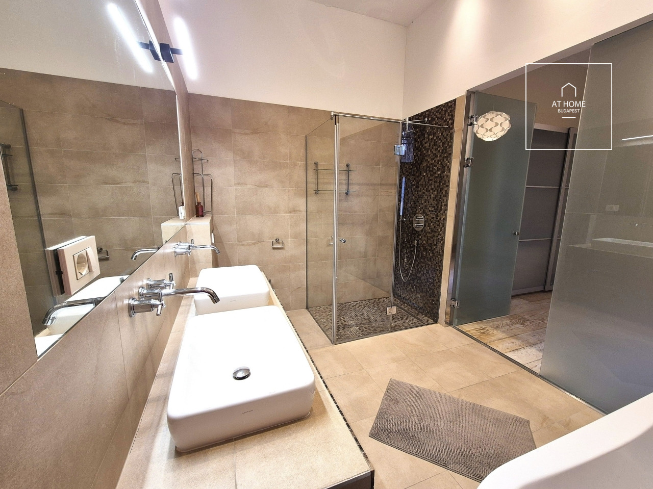 Renovated 133 sqm Pet-Friendly Apartment in the City Center