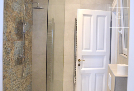 Beautiful apartment for rent a few steps from Oktogon, Budapest, VI. district
