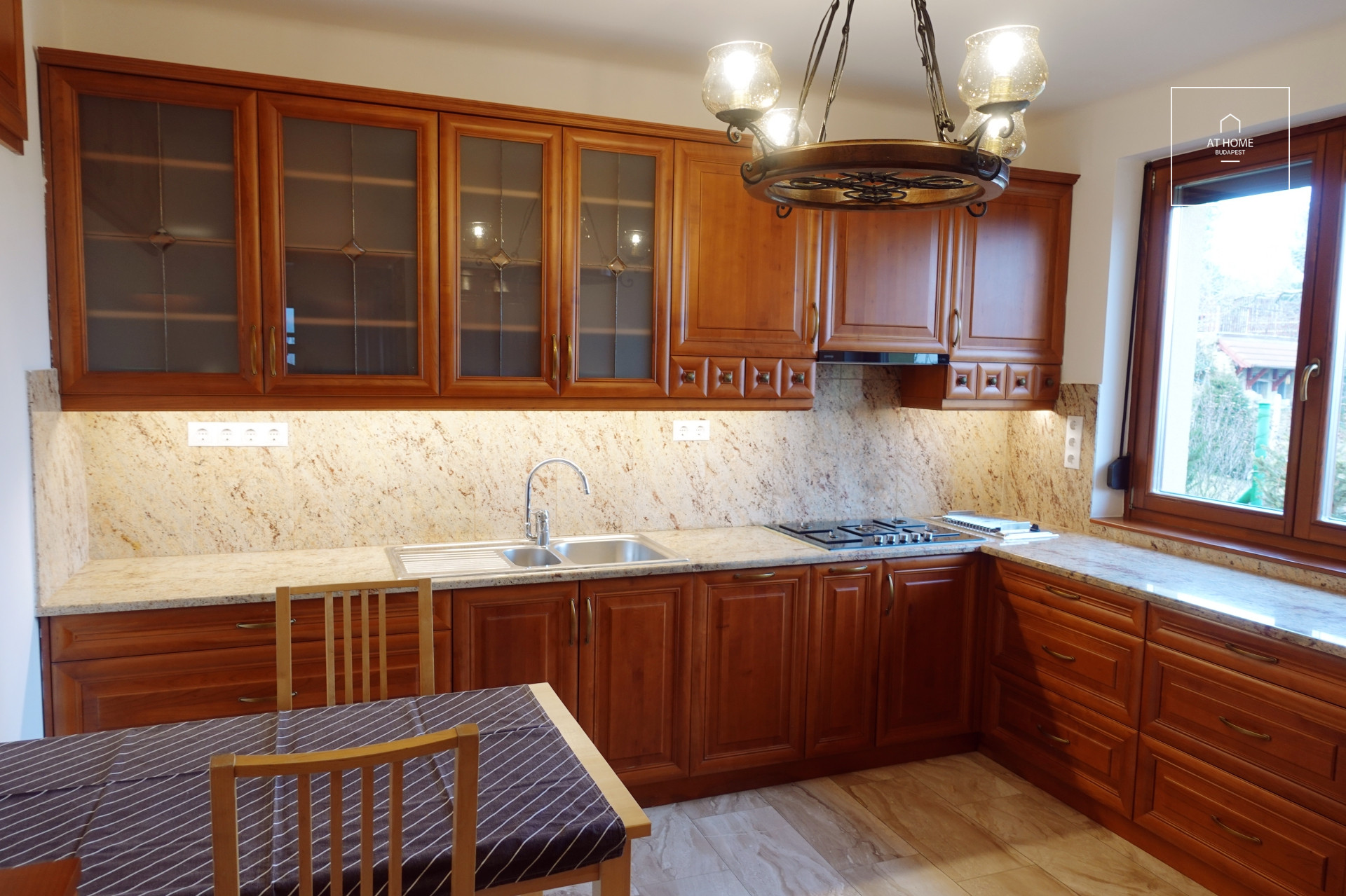 Detached house for rent in II./A district