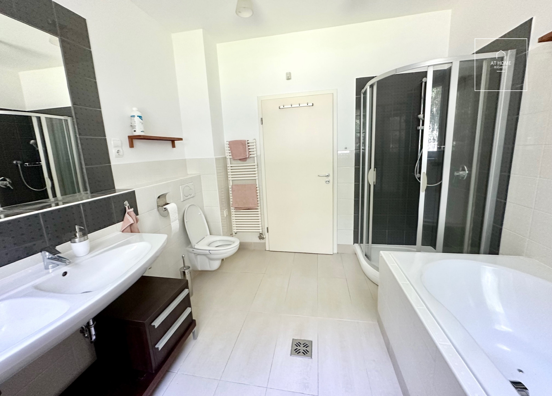 Elegant apartment  Budapest II. district, Kurucles