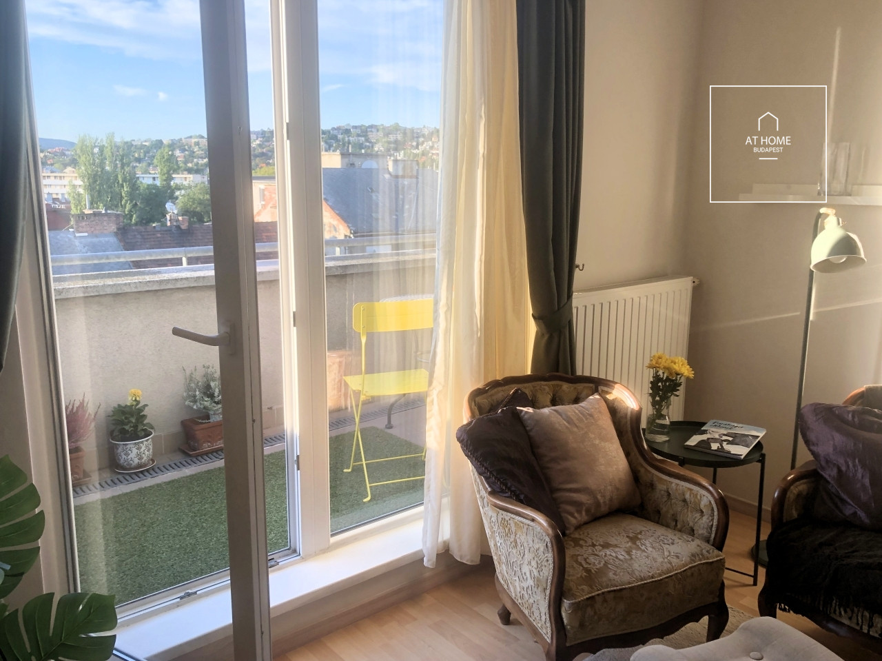 Top-Floor Apartment with Panoramic Views and 25 m² Terrace in District XI