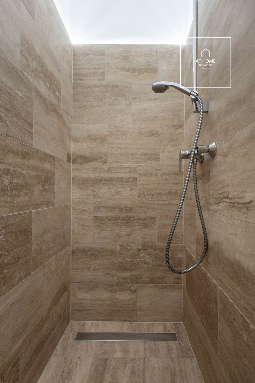 Újépítésű 2 hálószobás társasházi luxuslakás a VII. kerületben