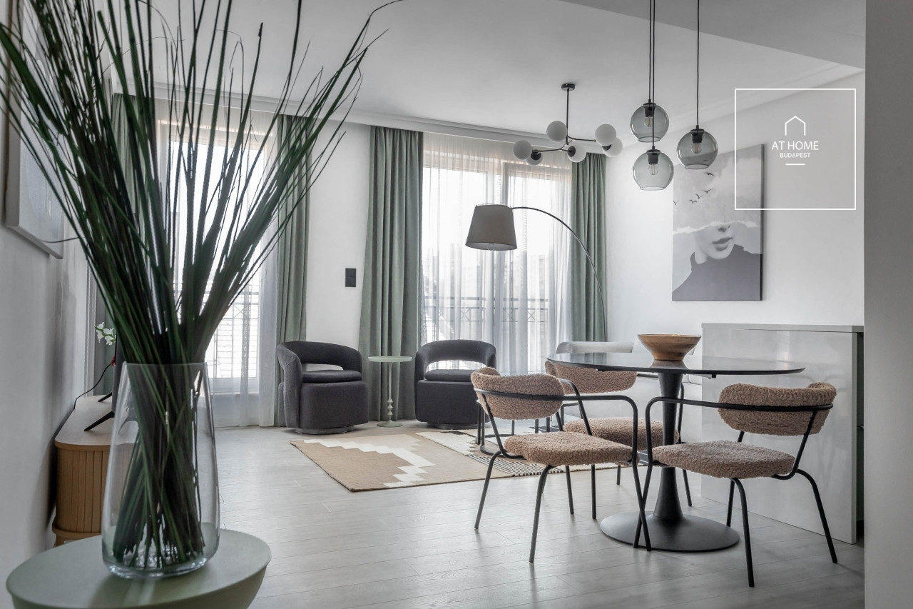 Newly Built Luxury Condo with 2 Bedrooms in District VII