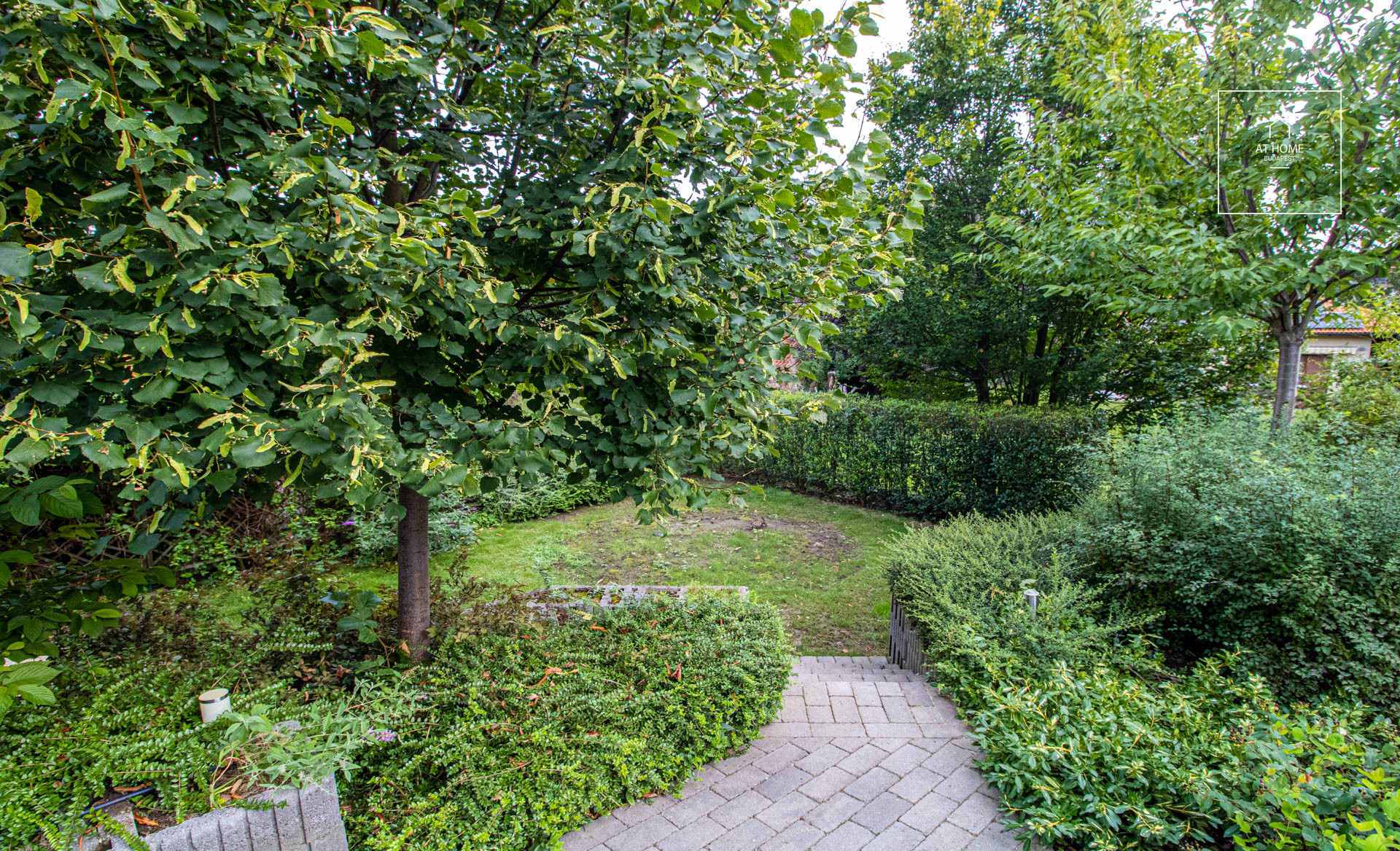 Lenyűgöző Önálló családi ház kiadó  II/A. kerület, Budaliget