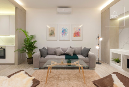 Renovated Scandinavian-style apartment near the Opera in District VI