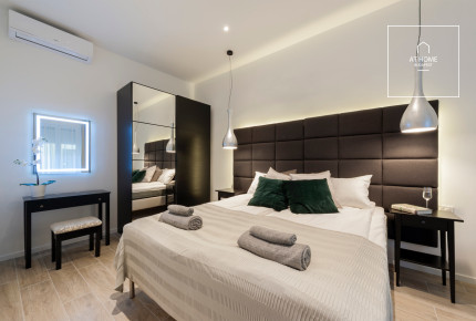 Renovated Scandinavian-style apartment near the Opera in District VI