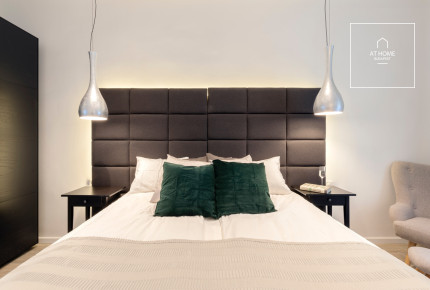 Renovated Scandinavian-style apartment near the Opera in District VI