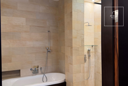 Renovated panoramic corner apartment in the city center, District V