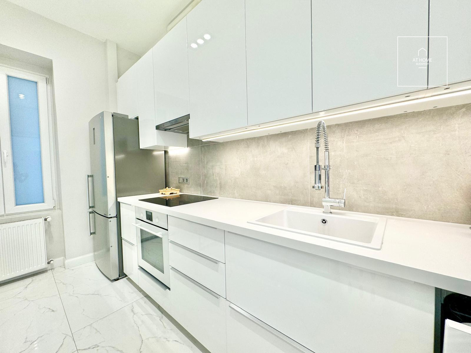 Premium refurbished one-bedroom apartment for rent in the 6th district of Budapest, Terézváros