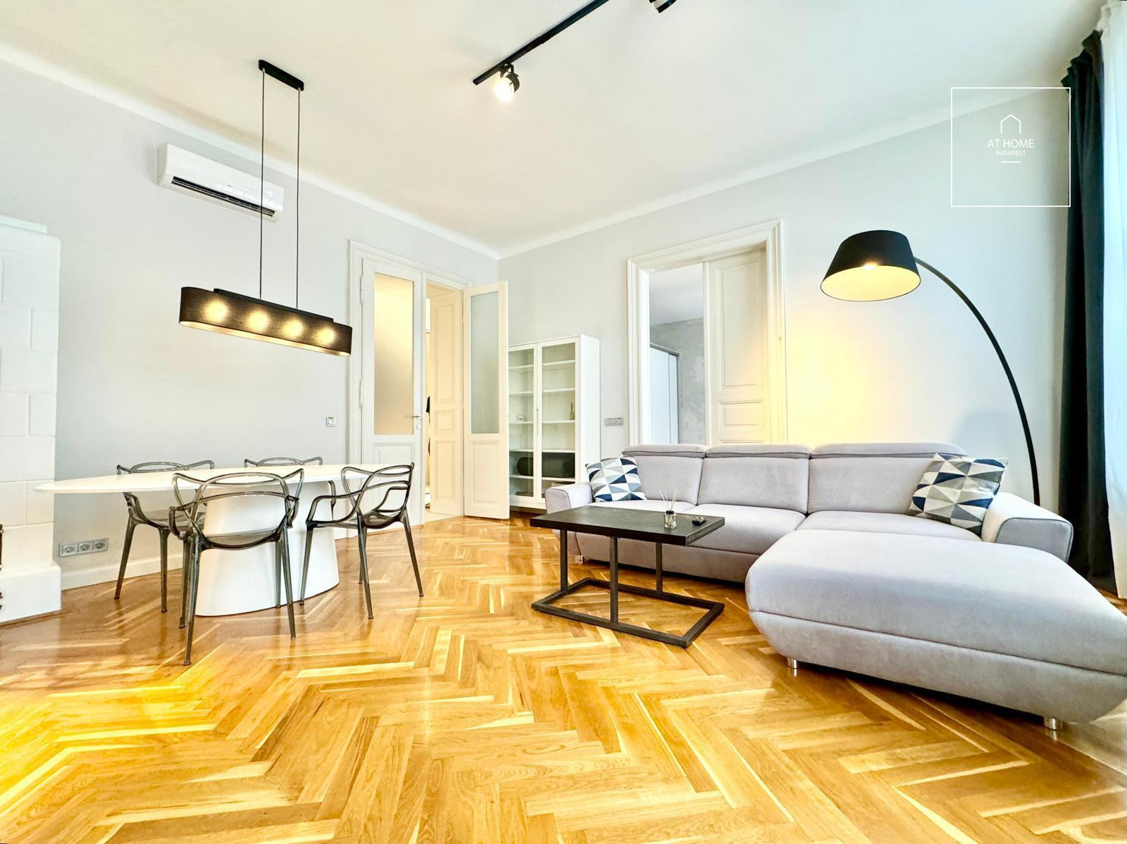 Premium refurbished one-bedroom apartment for rent in the 6th district of Budapest, Terézváros