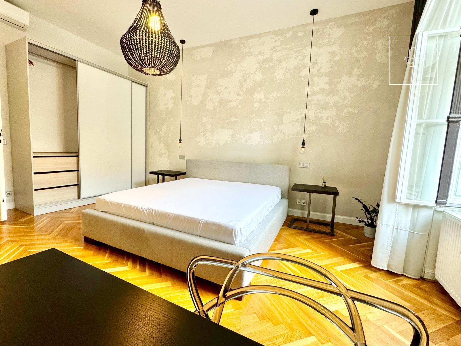 Prémium szinten felújított egy hálószobás lakás kiadó Budapest VI. kerület, Terézváros