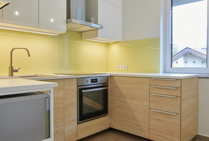 Fully Renovated 3-Bedroom Apartment with Balcony in District XII