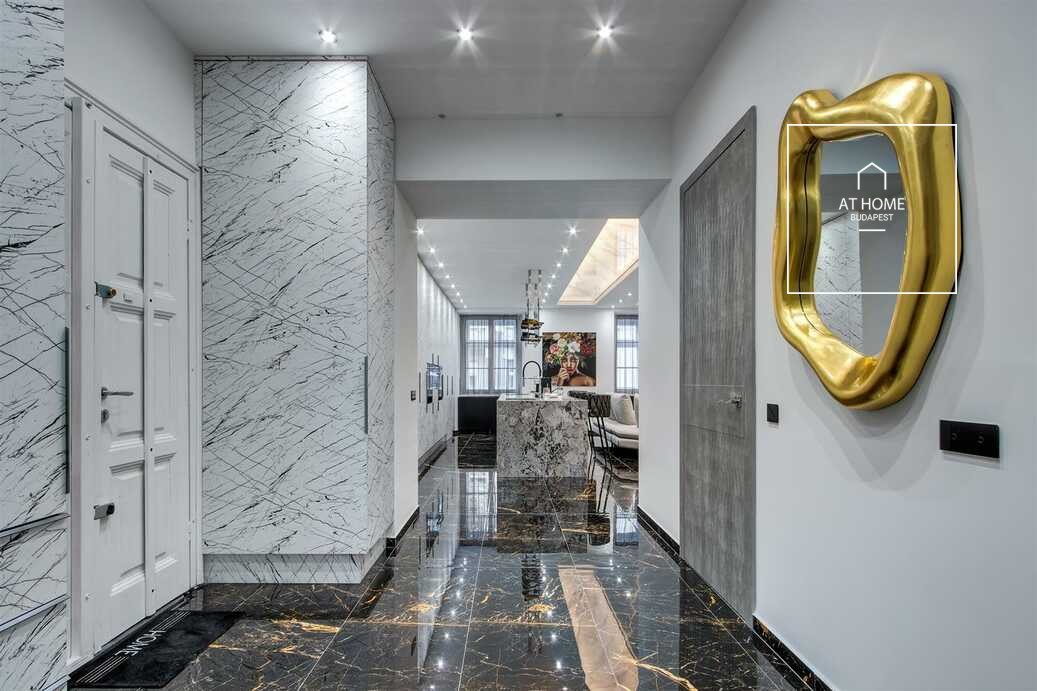 Three-bedroom luxury apartment for rent in the 5th district of Budapest