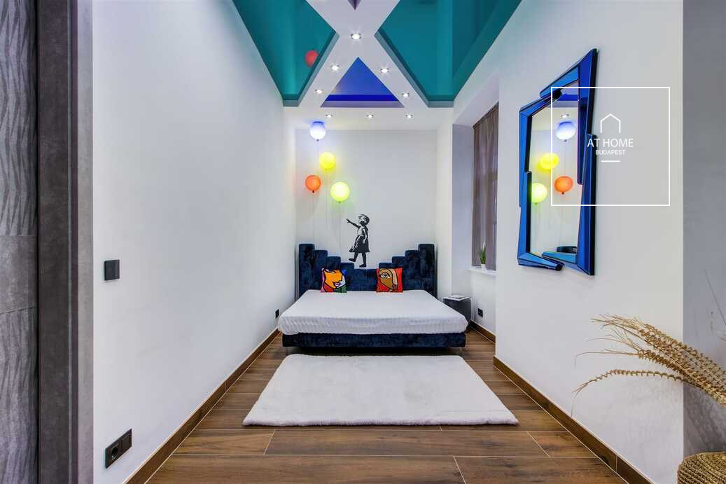 Three-bedroom luxury apartment for rent in the 5th district of Budapest