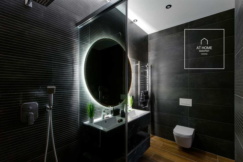 Three-bedroom luxury apartment for rent in the 5th district of Budapest