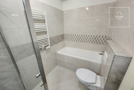 A two-bedroom premium apartment is available for rent in the 13th district of Budapest, Újlipótváros