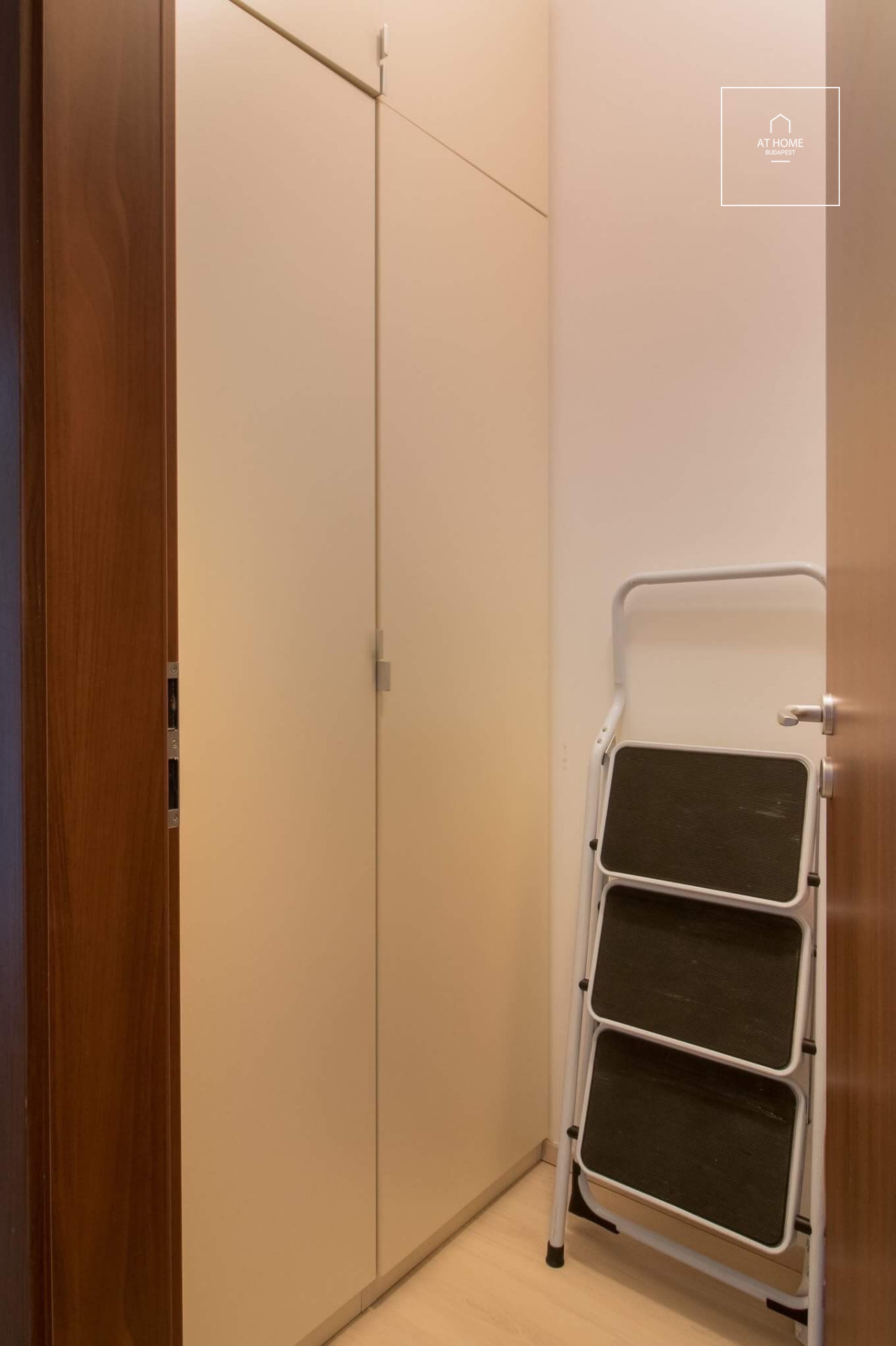 Premium 2-bedroom apartment for rent in district XIII., Marinapart