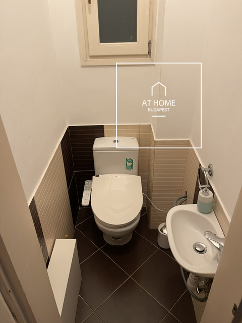 Kisállatbarát 3 hálószobás lakás hosszútávra a VI. kerületben