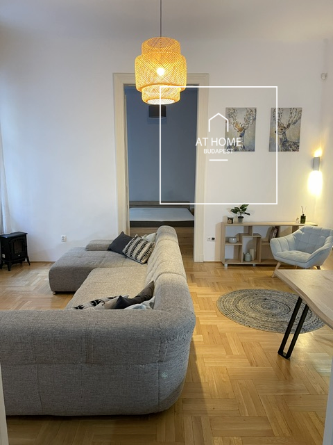 Pet-Friendly 3-Bedroom Apartment for Long-Term Rent in District VI